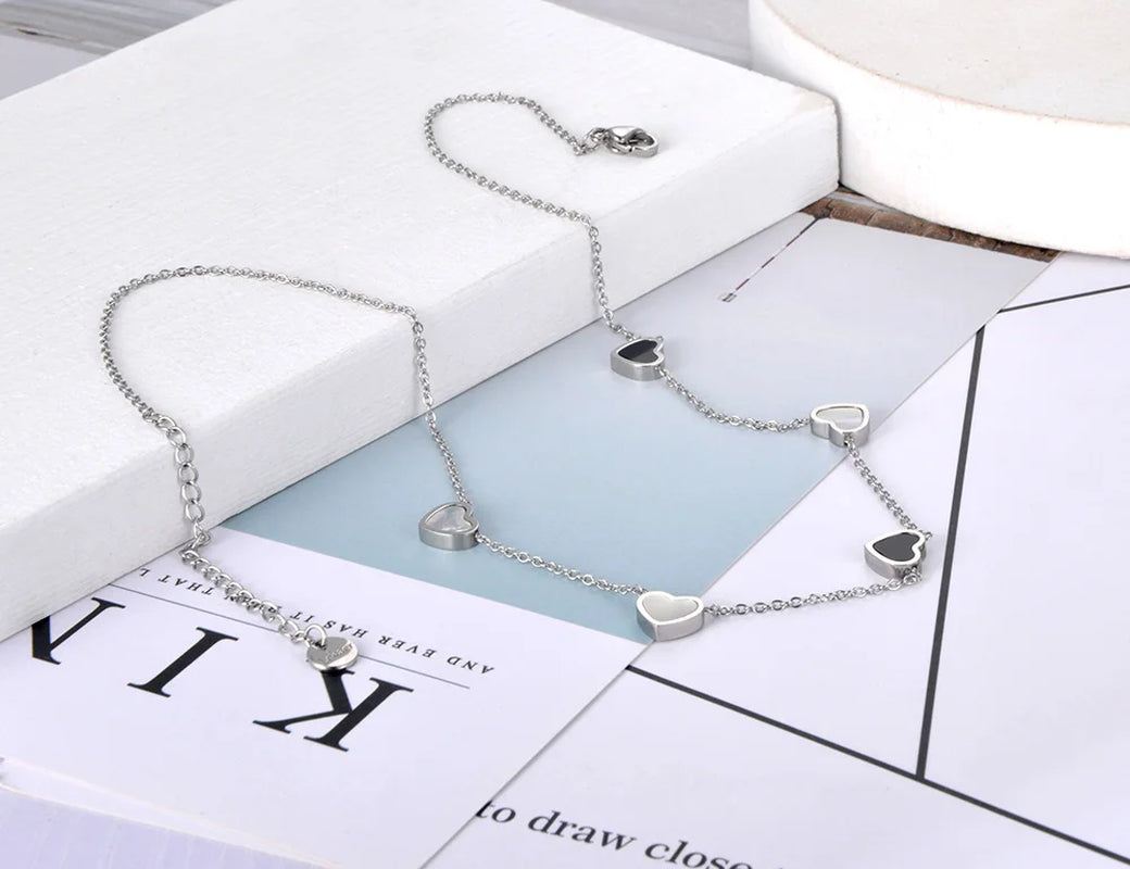 5Pcs White/Black Shell Heart Pendant Necklaces for Women Trendy Titanium Stainless Steel Charm Choker Necklace N20221