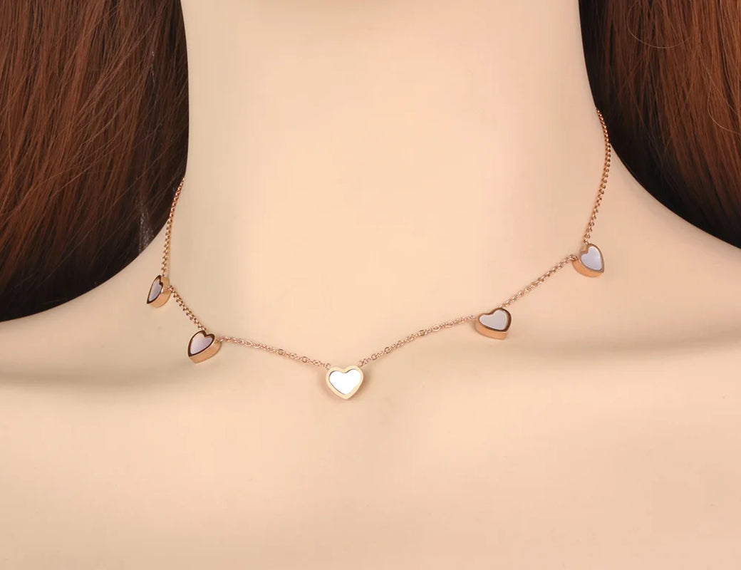 5Pcs White/Black Shell Heart Pendant Necklaces for Women Trendy Titanium Stainless Steel Charm Choker Necklace N20221